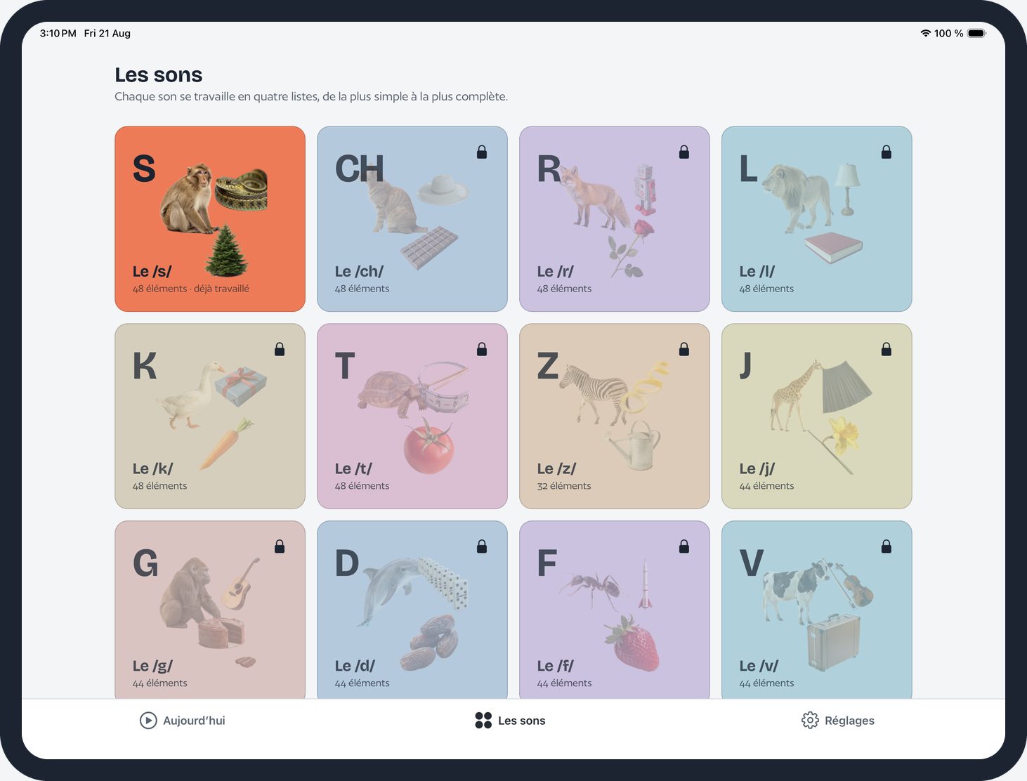 Le catalogue des sons d’Articule avec moi : des tuiles colorées portant chacune sa lettre et trois illustrations.